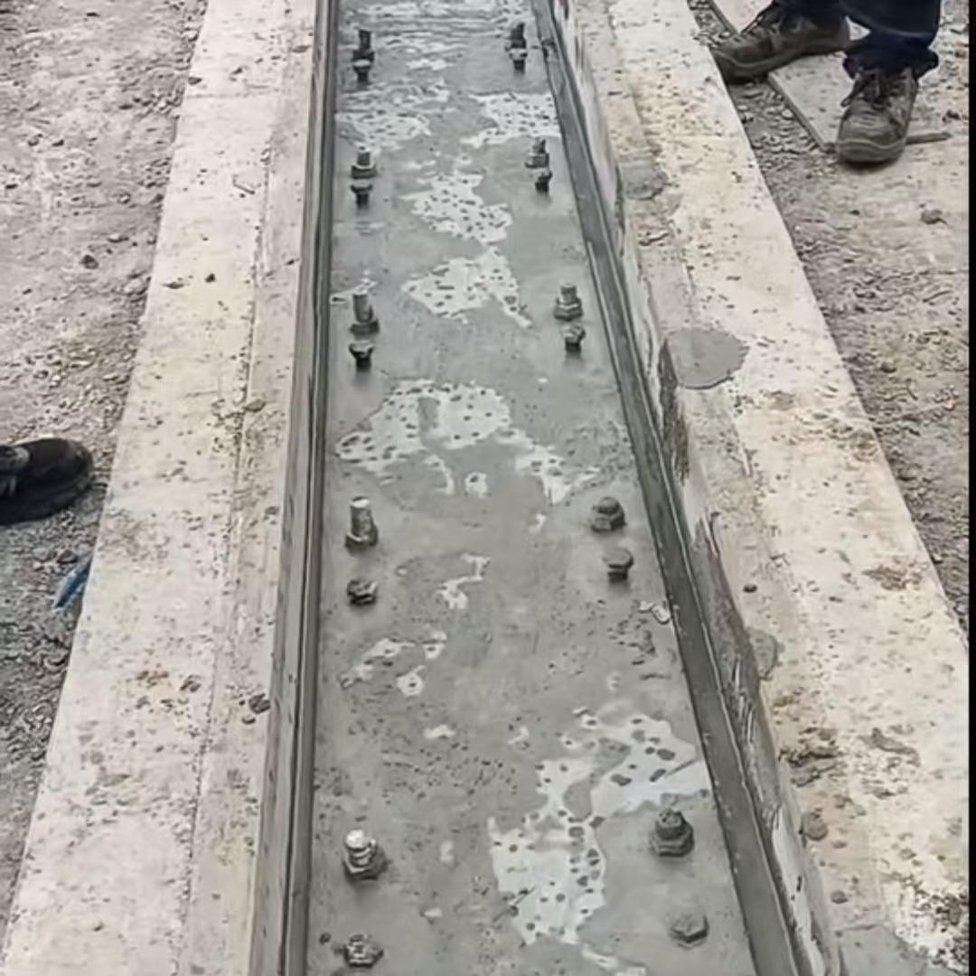 灵寿港口码头起重机龙门吊重型机械设备稳固用早强快凝轨道胶泥